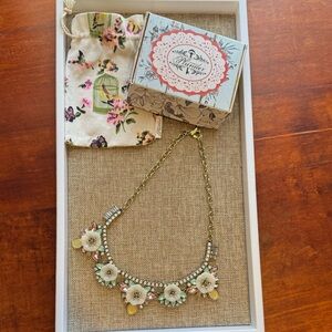 Plunder Floral Necklace with Gold and Cream Accents